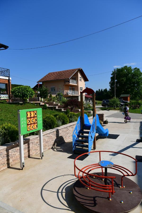 Apartments Green Park Rakovica Extérieur photo